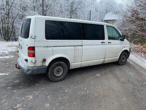 T5 1.9 77KW 2006 8 míst tažné 2,5t - 4