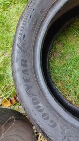 Letní pneu 225/50/17 značky Goodyear - 4