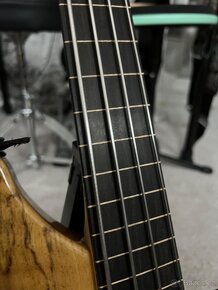 Mini elektrická fretless baskytara Tiny Boy Bass TBP-3450NSM - 4