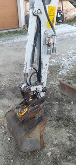 minibagr Takeuchi TB 216 - 4