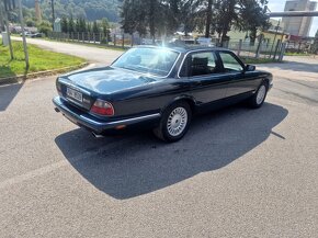 Jaguar XJ8 EXECUTIVE, Investiční vůz, R.V 1999 - 4