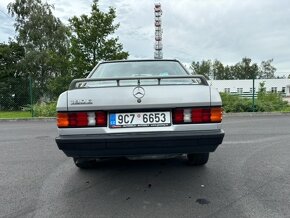 Mercedes Benz 190 E , 2.0 veterán bez koroze - 4