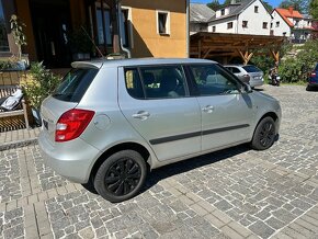 ŠKODA FABIA II 2007 1.4i 16v AMBIENTE - 4