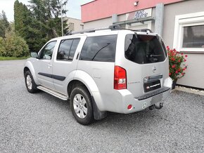 Nissan Pathfinder 2.5 dCi 4x4 - 4