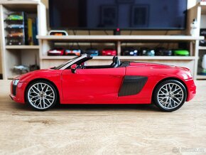 Audi R8 Spyder V10 1:18 iScale - 4