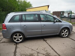 Opel Zafira 2.2 DIRECT 7 míst, NAVI, KLIMA 167tkm - 4