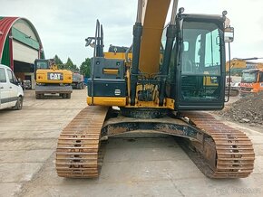 Bagr CAT 320 - 4