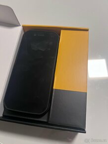 CAT s42 smartphone - 4