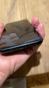 černý iPhone XR 64GB - top stav - 4