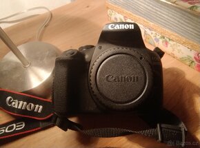 Canon EOS 2000D tělo - velice málo použitý - 4