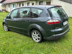 Ford S-MAX 2.0 benzin, 107 kW, RV: 2007 - 7-místní - 4