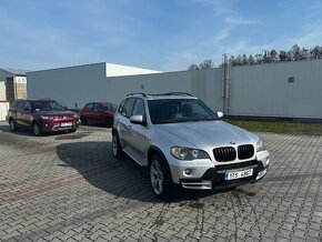 BMW E70 X5 4.8i - 4