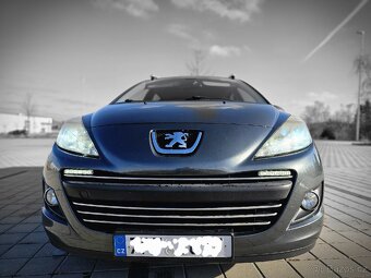 Peugeot 207sw 1.6Hdi 82kW 2010 - 4