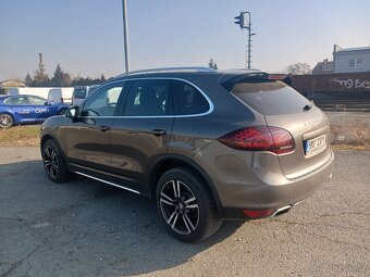 Prodám PORSCHE CAYENNE 4,2L Diesel - 4