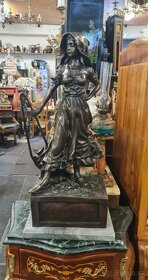 Velká bronzová socha - 4