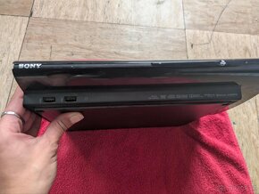 PlayStation 3 super Slim - 4