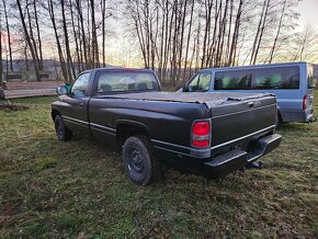 Prodám Dodge Ram druhé gen. R.r.v.2000 ,V6,obsah-3.9i - 4