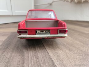 Mercedes 250 M 1:13.5 - 4