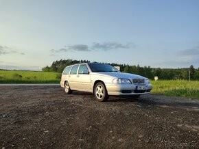 Volvo V70 T5 2.0 5V Turbo Benzin 226koní manuál - sleva - 4