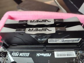 Patriot Viper RGB DDR4 16GB (2x8G) 3200MHz CL16 PVR416G320C6 - 4