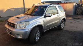 Toyota RAV 4    4x4 - 4