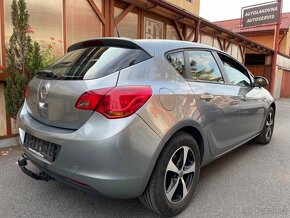 Opel Astra 2,0CDTi - 4