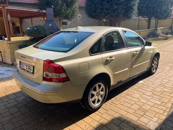 VOLVO S40 - 4