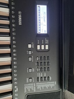 Yamaha PSR E373 - 4