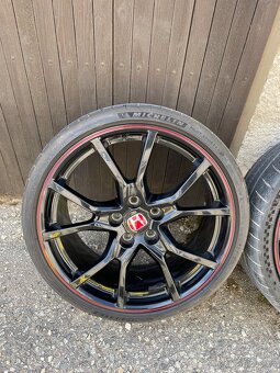 Oem kola Honda Civic type r fk8  5x120 r20 letní pneu - 4
