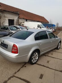 Škoda Superb - 4