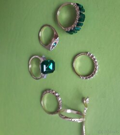 Nová sada souprava prstynku prsten 6x bižu zelené různé vel - 4