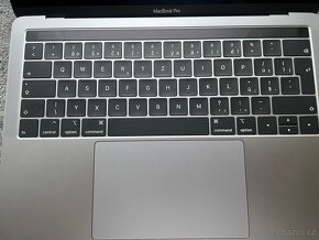 Apple MacBook Pro 13” (2019) i5, 8 GB RAM, 128 GB SSD - 4