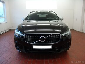 Volvo XC60 D4 140kW R-Design rok 2019 - 4