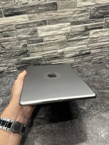 iPad 6 2018 32GB Space Gray se SIM - 4