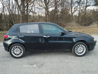 Alfa Romeo 147 - 4