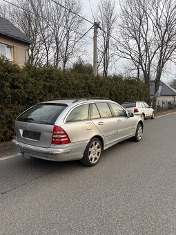 Prodám Náhradní díly na Mercedes-Benz C320, w203. - 4