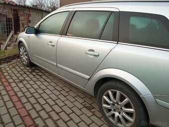 Opel Astra H Caravan 1,9 CDTI - 4