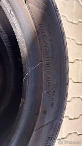 Prodám 2 x letní pneu Goodyear 245/45/18 - 4