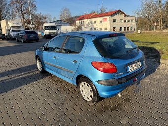 Peugeot 206 1,1i 44kW, nová STK - 4