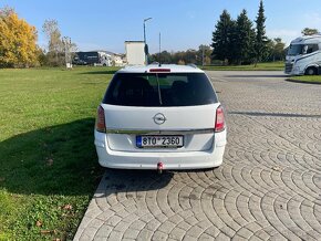 Opel Astra 1.9CDTI - 4