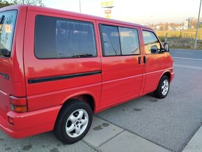 VOLKSWAGEN CARAVELLA T4 2.5.TDI 75Kw (9MÍST) - 4