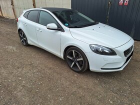 Volvo V40 2.0 D3 110kw - 4