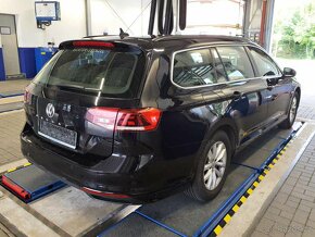 VW Passat Business, 2.0 TDi, LED, tažné, plný servis - 4