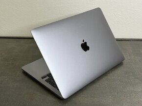 MacBook Pro 13" 2020 M1 / 16GB / 256GB / SG - 4