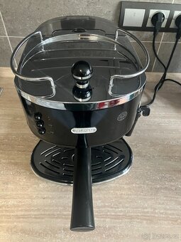 Pákový Kávovar Delonghi Icona 311R - 4