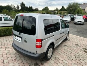 VW Caddy 1,6 Tdi 75 KW Klima navigace křídla - 4