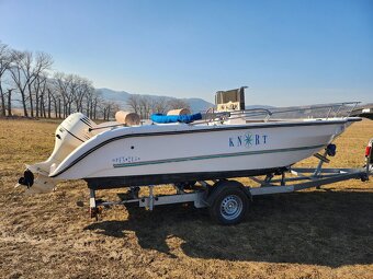 Lod Knort 6.2m, bimini, sprcha, ležení, motor V4 90hp, vlek - 4