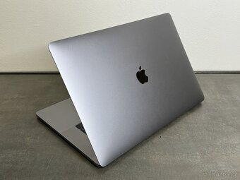 Macbook Pro 15" 2018 SG i7 / 512GB / 16GB - 4