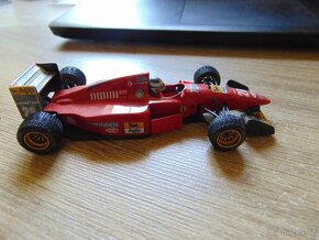 Ferrari 1:43 a - 4