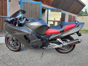 Honda CBR 1100x blackbird - 4